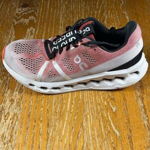 On Running Cloudsurfer Women 9 Fade Coral Black Running Shoes 3WD10442313